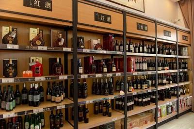 豪爽丨華致名酒庫即將開業，500瓶進口紅酒免費送！這家店要被常平人搬空了！